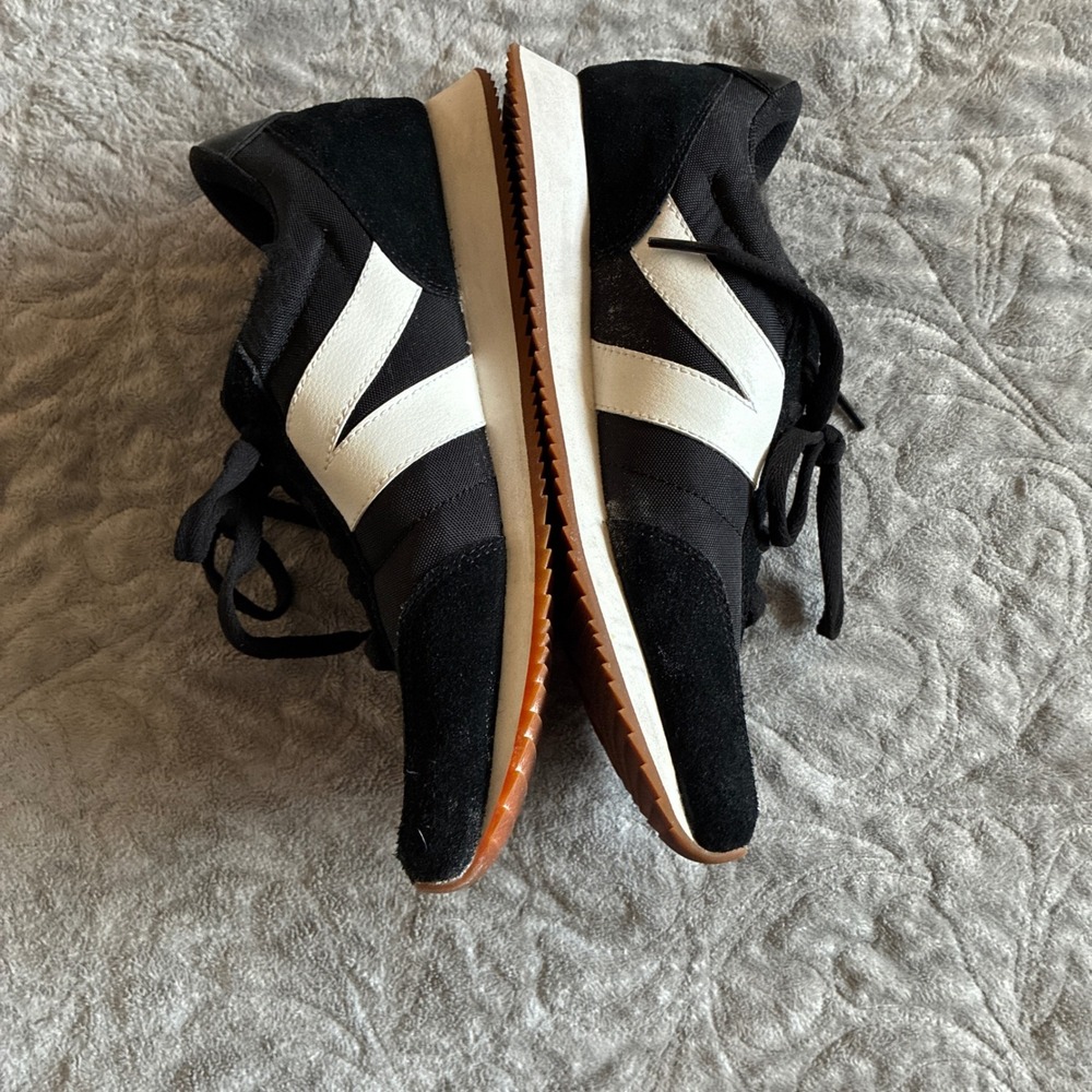 Kizik Milan Hands Free Sneakers Size 7.5 Comfort Walking Shoe - Picture 3 of 9